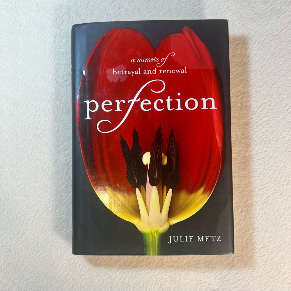 📚BUY 2‎ GET 1 FREE Perfection by Julie Metz